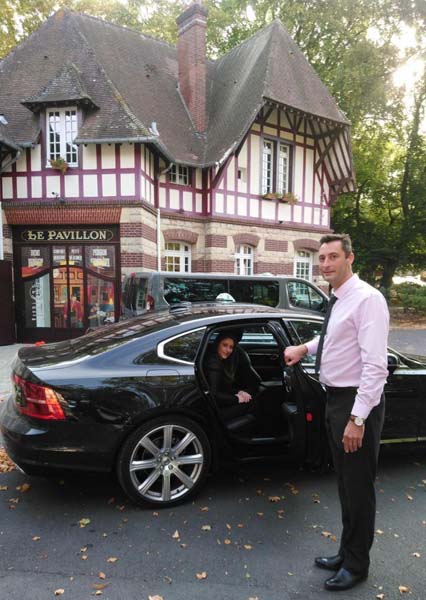 Chauffeured Private Car Hire Chantilly