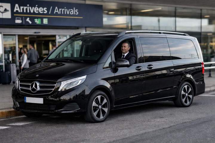 Airport shuttle Chantilly